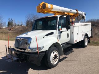 Used 2007 International 4300 HYDRAULIC BRAKE BUCKET TRUCK- ALTEC for sale in Brantford, ON