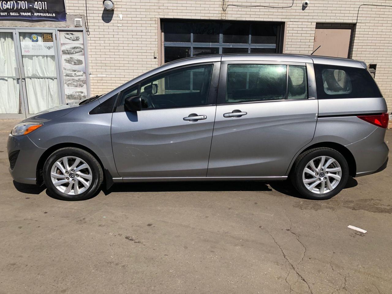 2015 Mazda MAZDA5 GS, Auto, No Accidents! Low Mileage! - Photo #2