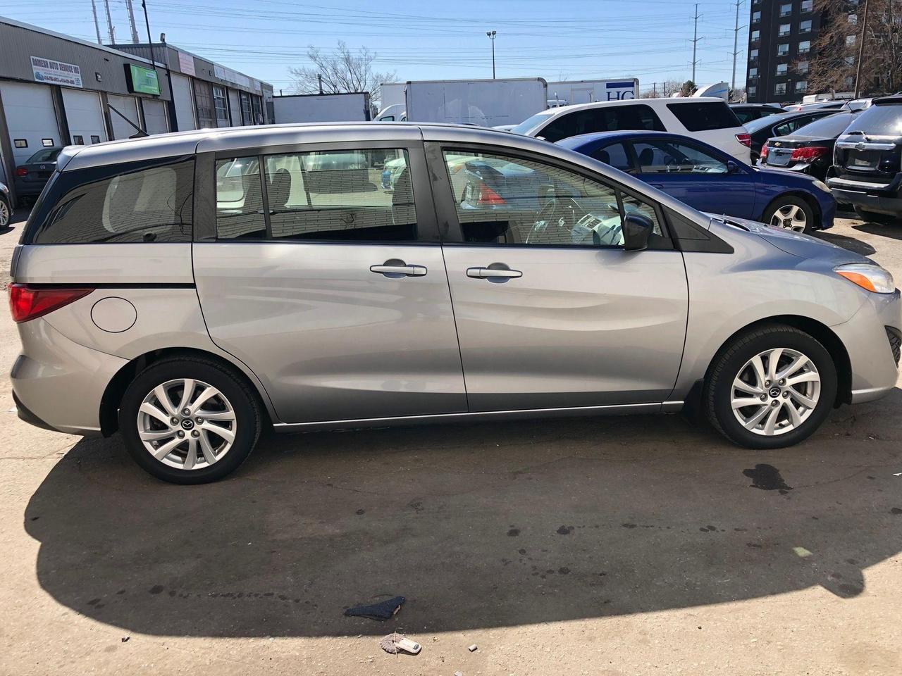 2015 Mazda MAZDA5 GS, Auto, No Accidents! Low Mileage! - Photo #5