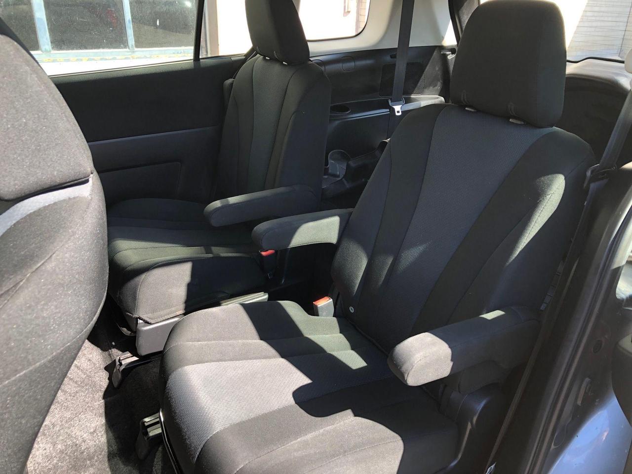 2015 Mazda MAZDA5 GS, Auto, No Accidents! Low Mileage! - Photo #14