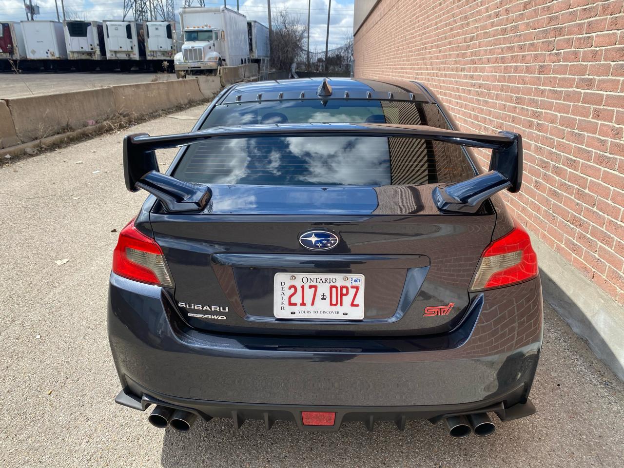 2015 Subaru WRX w/Sport Pkg Photo4