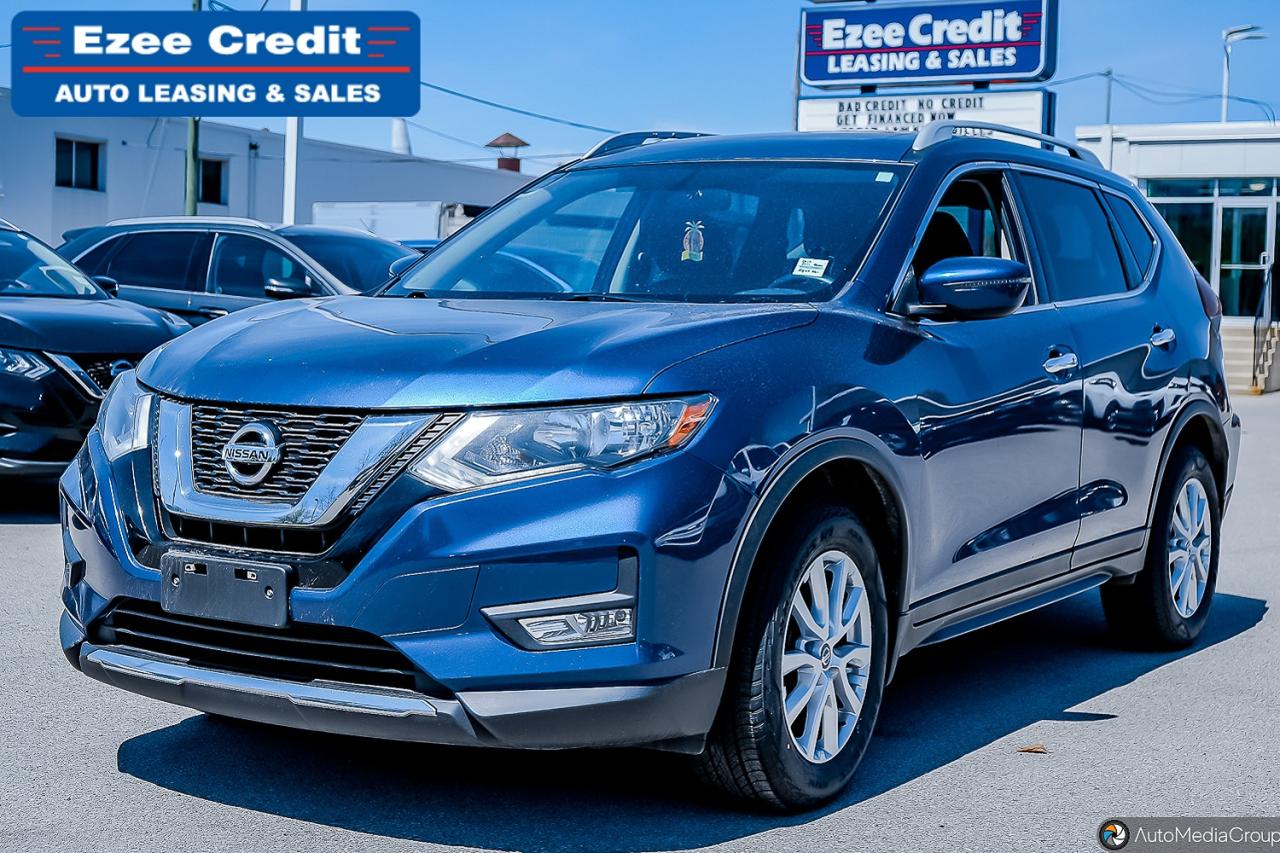 2017 Nissan Rogue SV Photo9