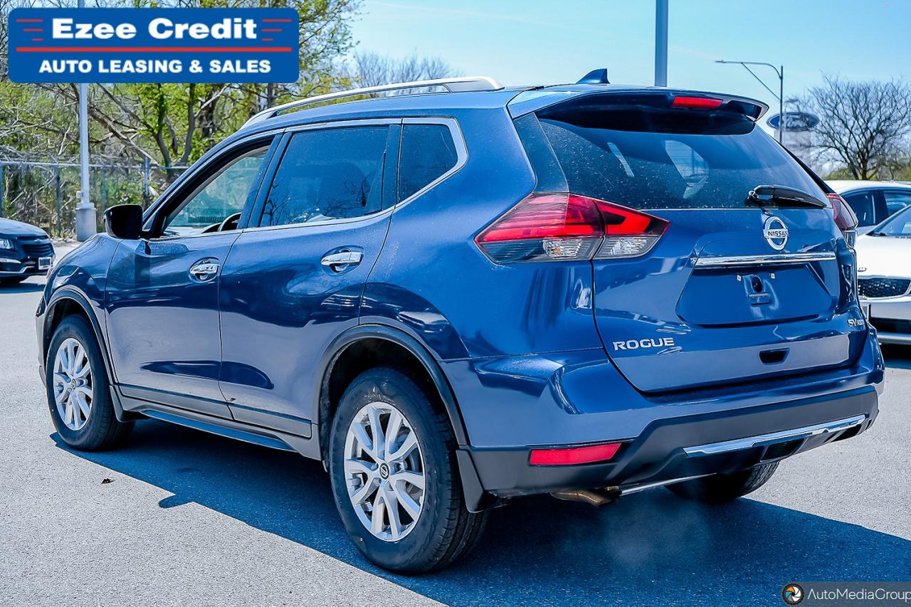 2017 Nissan Rogue SV Photo33