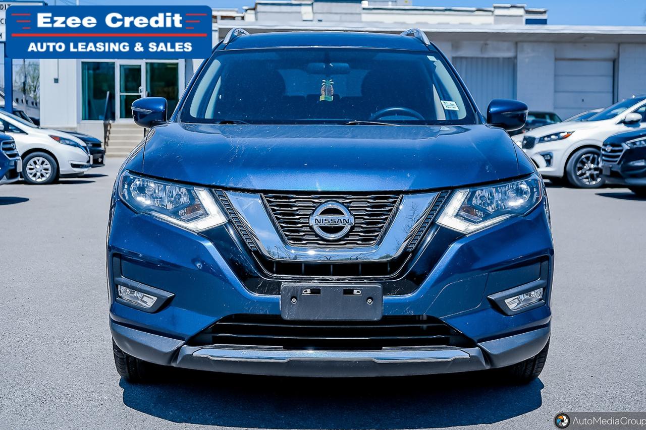 2017 Nissan Rogue SV Photo10