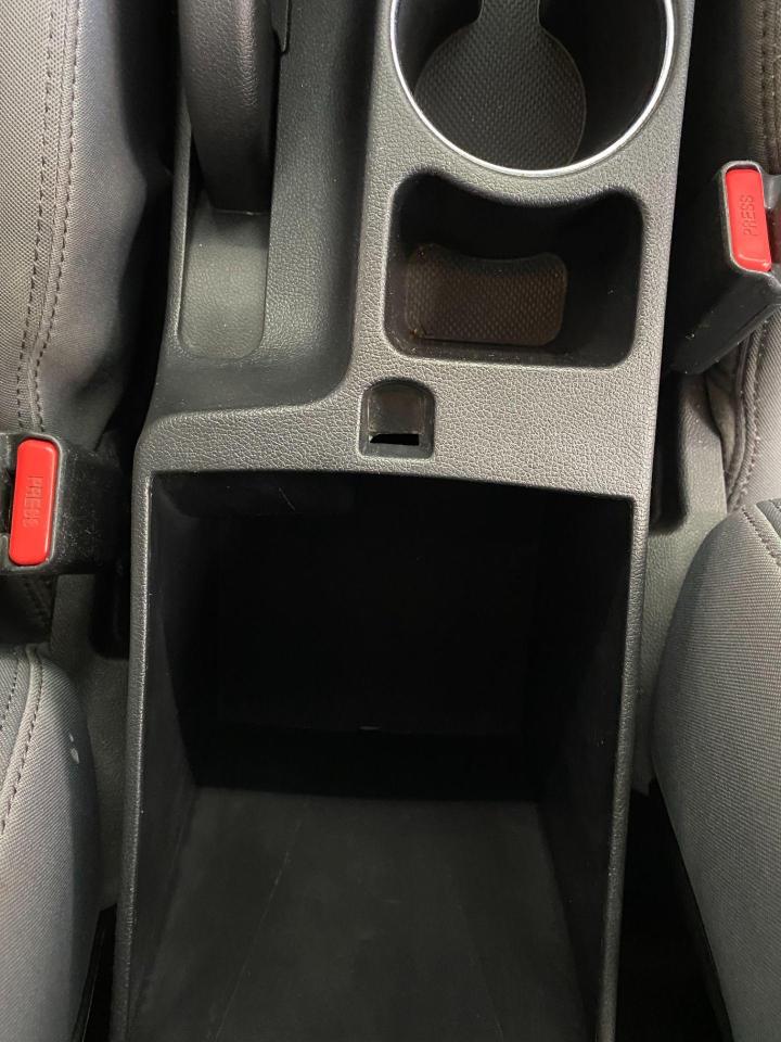2013 Hyundai Elantra GLS+Sunroof+Remote Start+HeatedSeats+ACCIDENT FREE Photo112