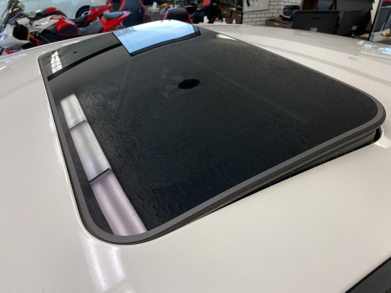 2013 Hyundai Elantra GLS+Sunroof+Remote Start+HeatedSeats+ACCIDENT FREE - Photo #60