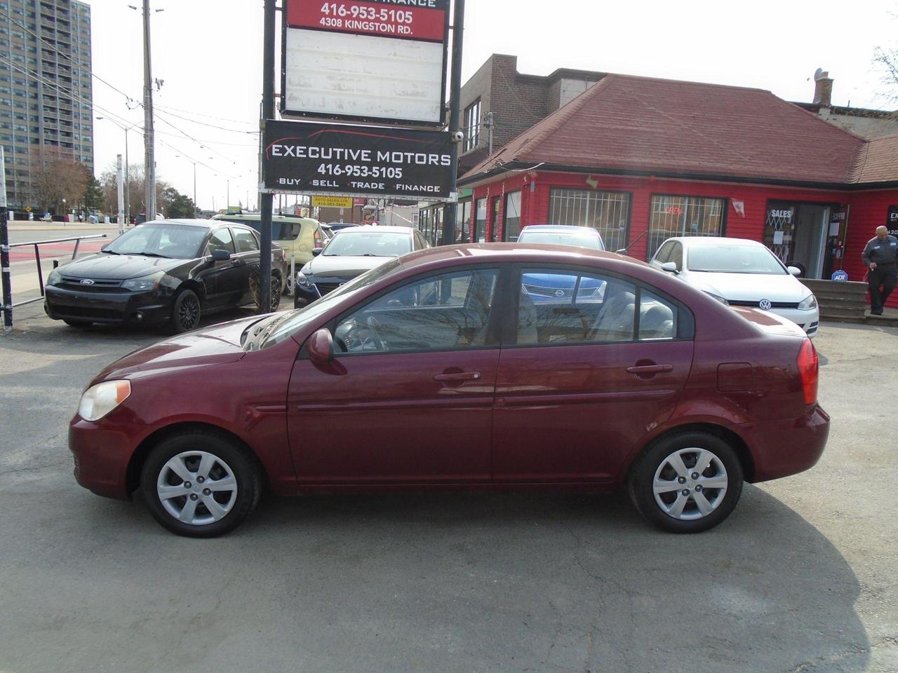 Used 2009 Hyundai Accent LOW KM / SUPER CLEAN / FUEL SAVER/ A/C /LIKE