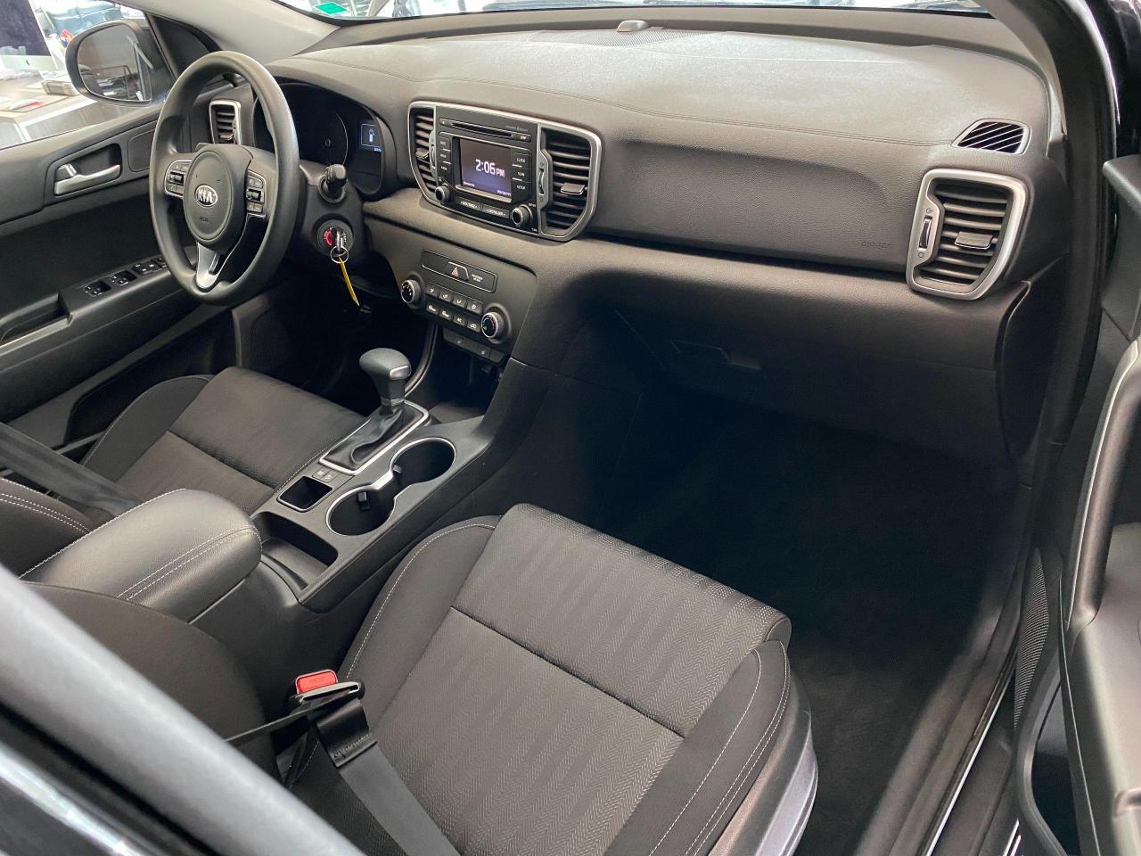 2019 Kia Sportage LX+Camera+Bluetooth+Heated Seats+ACCIDENT FERE - Photo #21