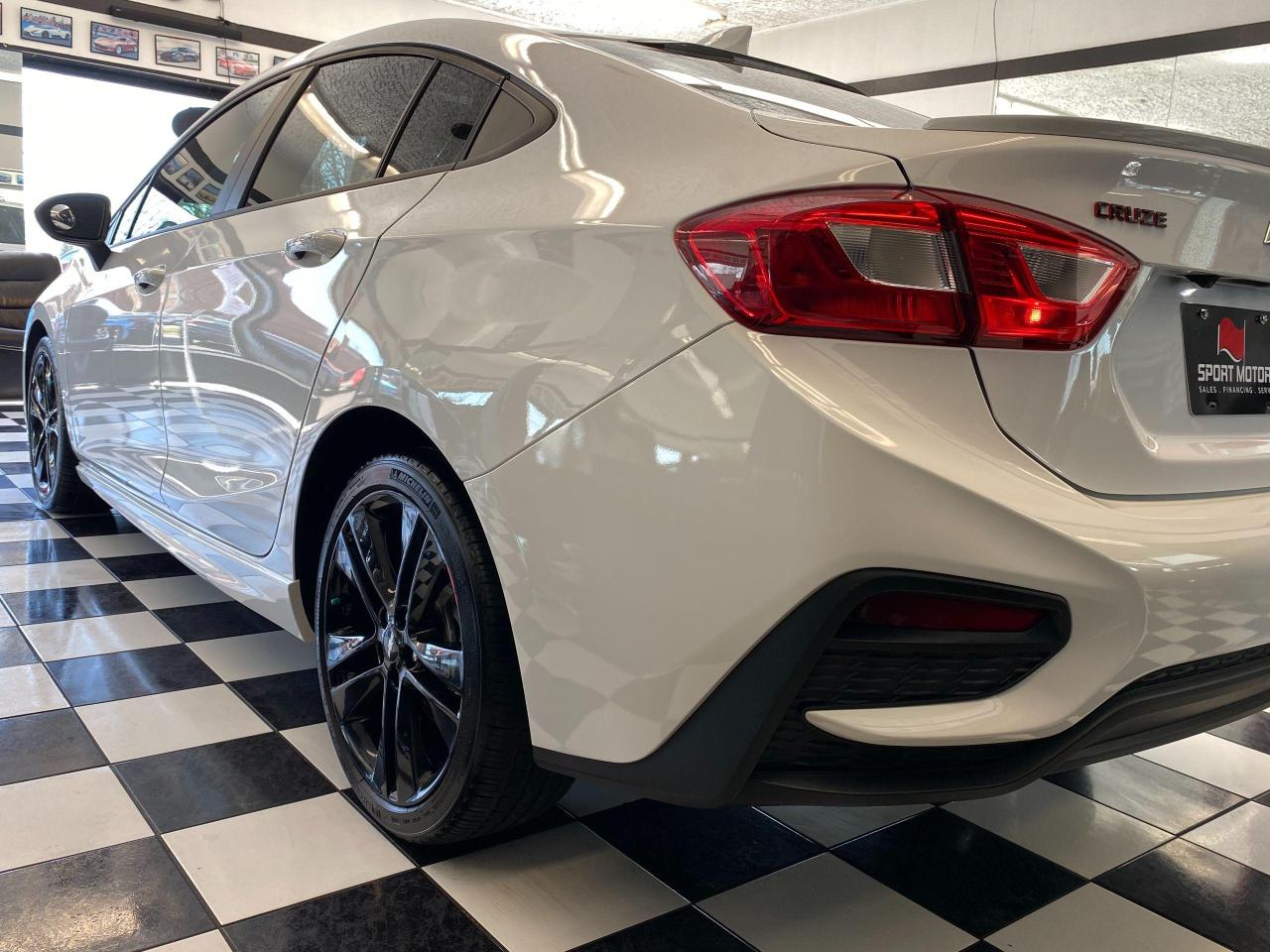 2018 Chevrolet Cruze LT 4G LTE+Sunroof+RemoteStart+Tinted+ACCIDENT FREE Photo110