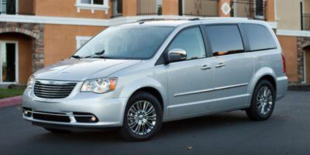 2015 Chrysler Town & Country TOURING Photo