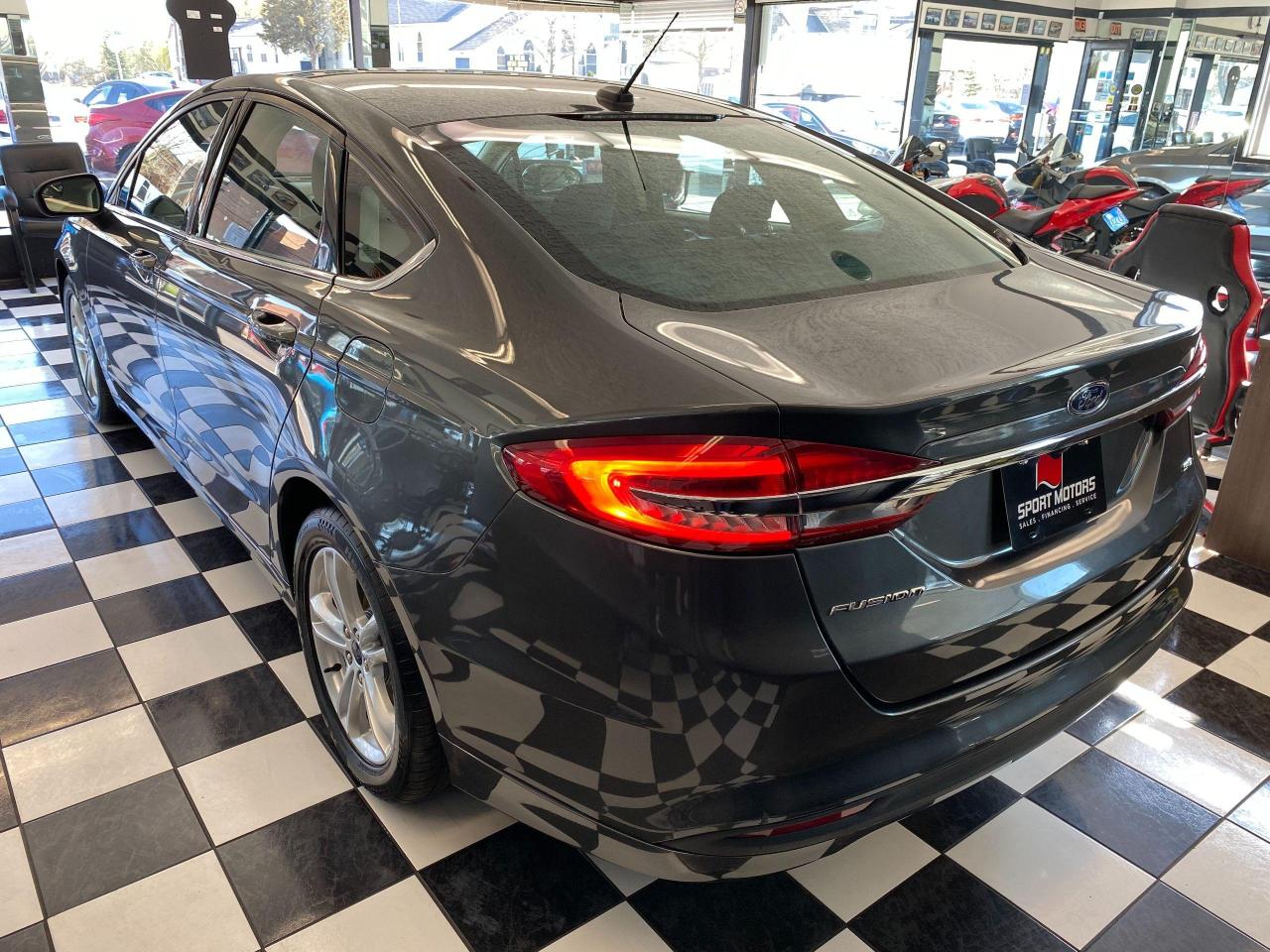 2018 Ford Fusion SE+New Tires+Camera+Accident FREE - Photo #2