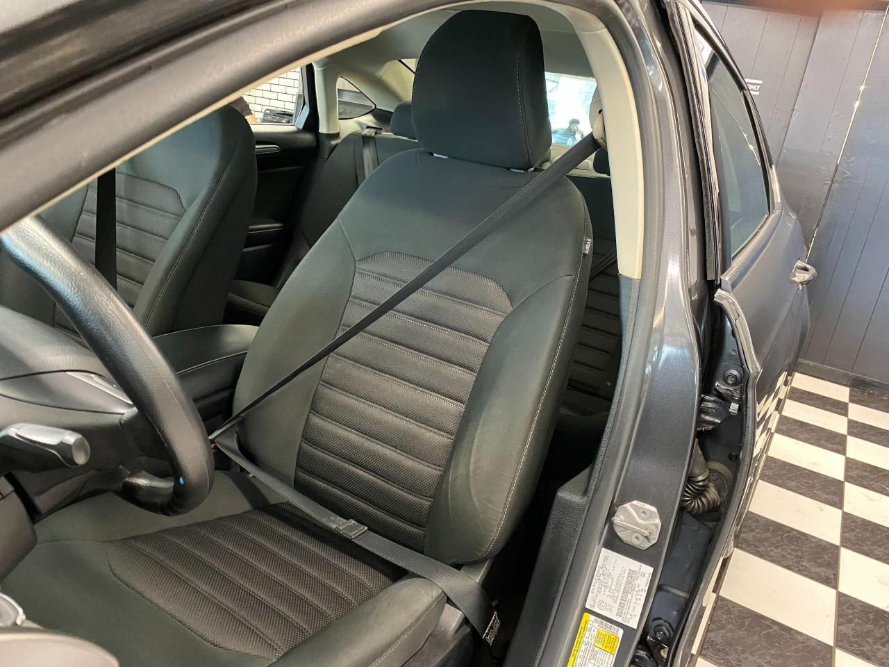 2018 Ford Fusion SE+New Tires+Camera+Accident FREE Photo88