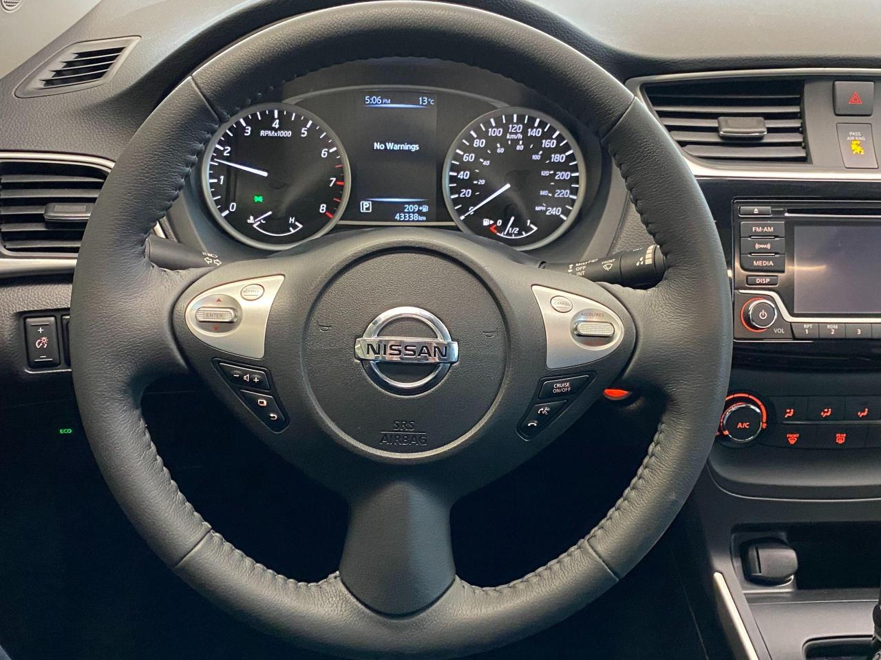 2017 Nissan Sentra SV+Camera+Heated Seats+Push Start+ACCIDENT FREE - Photo #9
