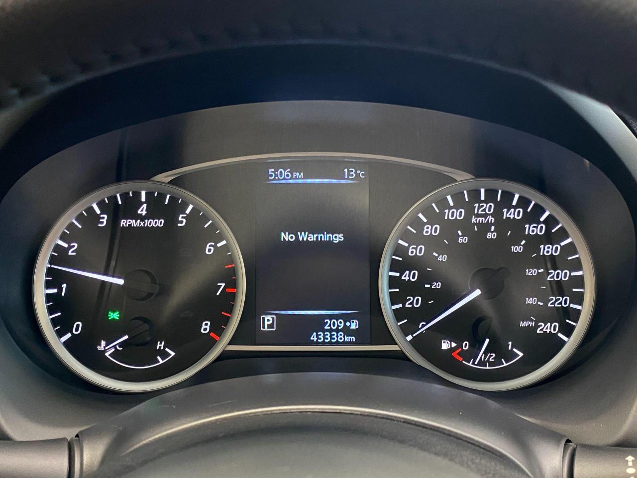 2017 Nissan Sentra SV+Camera+Heated Seats+Push Start+ACCIDENT FREE - Photo #17