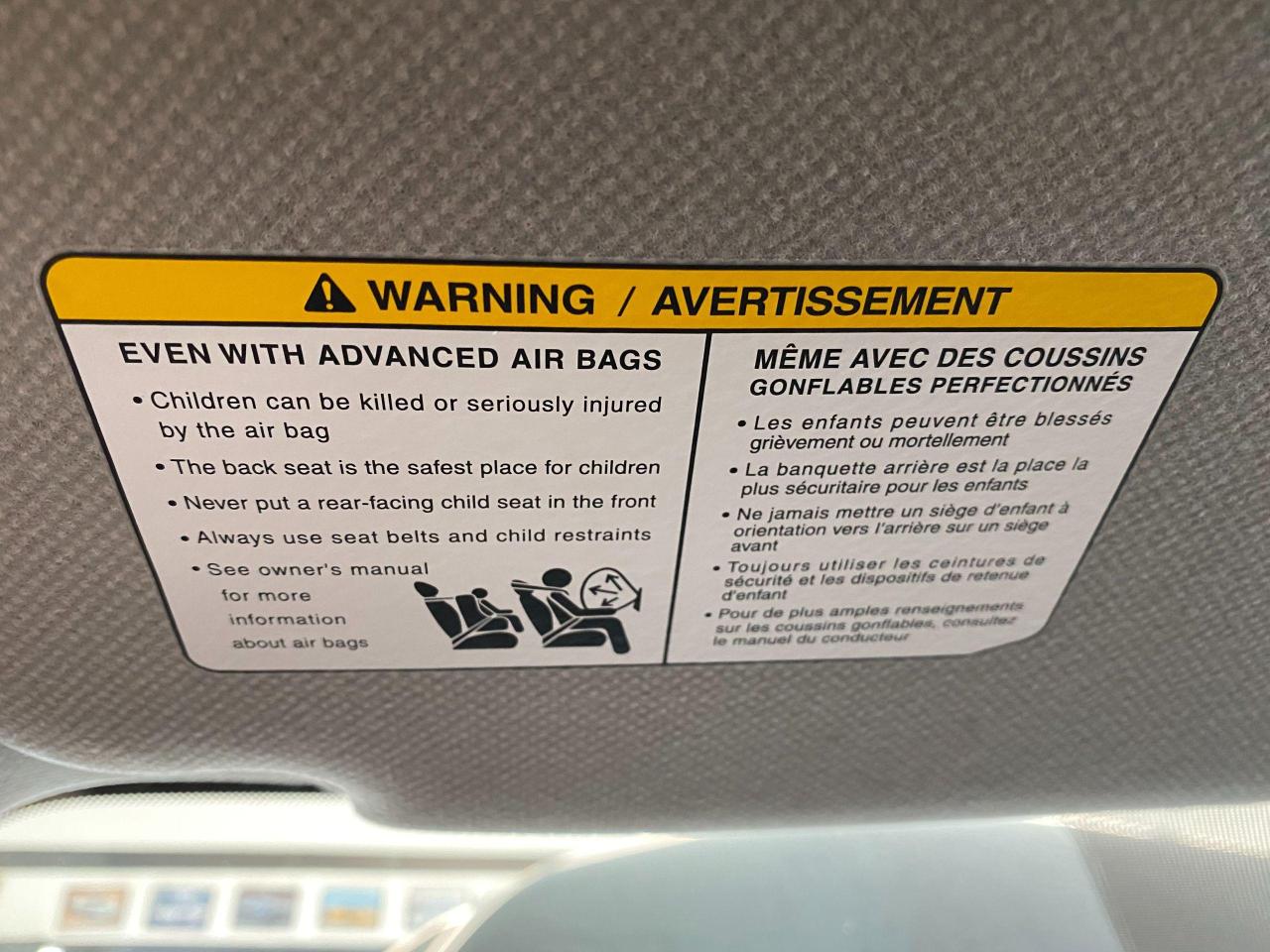 2015 Nissan Sentra SV+Camera+Heated Seats+New Tires+A/C+ACCIDENT FREE - Photo #46