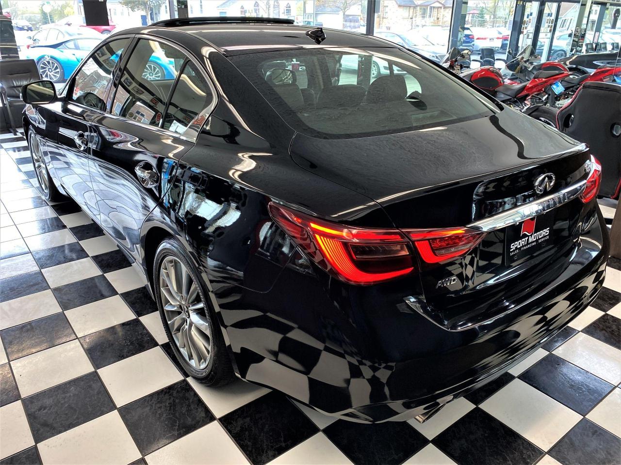 2018 Infiniti Q50 2.0t LUXE+AWD+Camera+Sunroof+Leather+ACCIDENT FREE - Photo #2