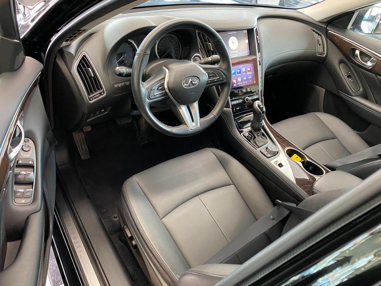 2018 Infiniti Q50 2.0t LUXE+AWD+Camera+Sunroof+Leather+ACCIDENT FREE Photo90