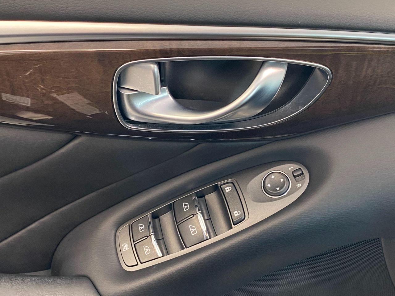 2018 Infiniti Q50 2.0t LUXE+AWD+Camera+Sunroof+Leather+ACCIDENT FREE Photo129