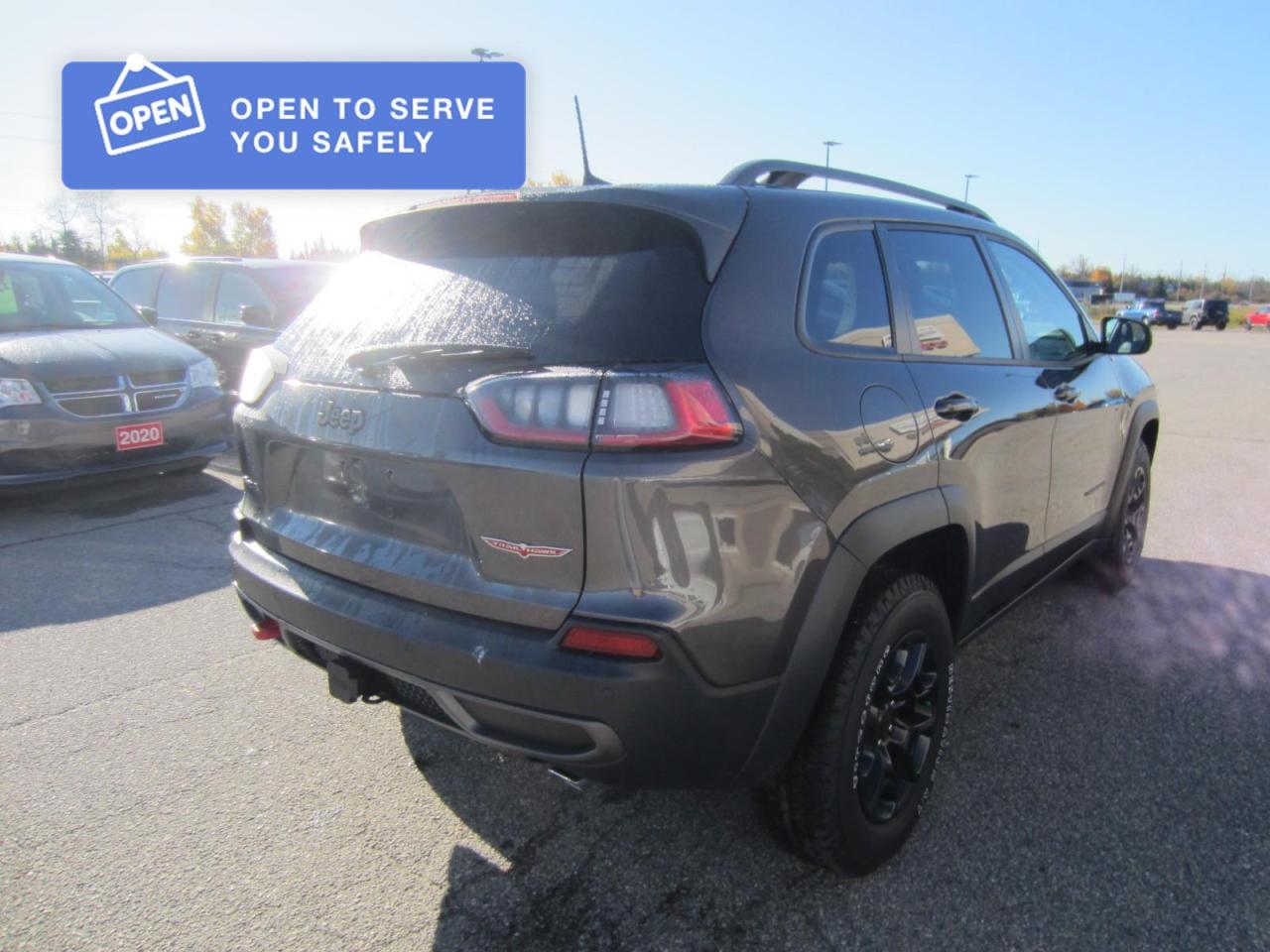2021 Jeep Cherokee Trailhawk Photo