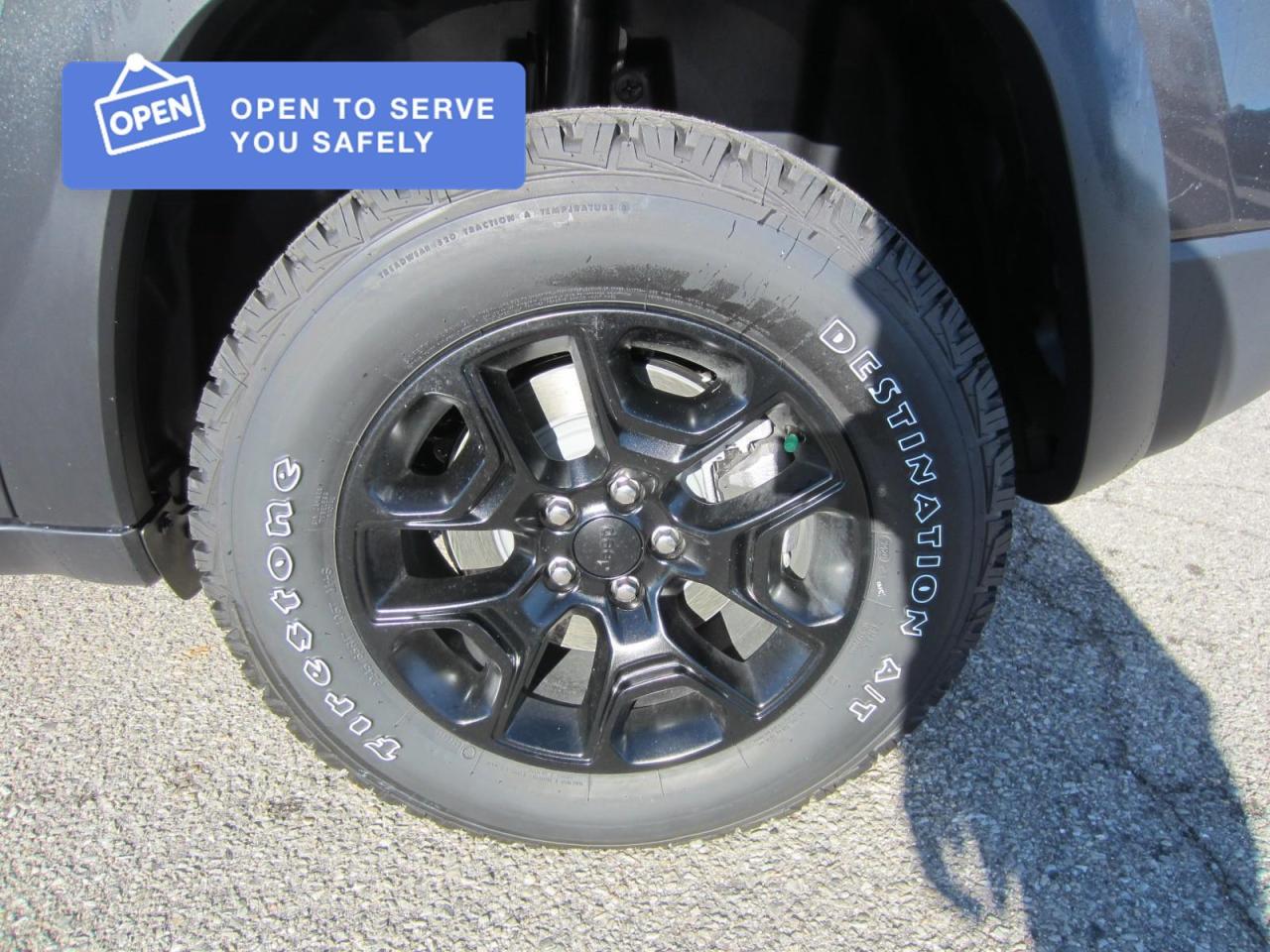 2021 Jeep Cherokee Trailhawk Photo