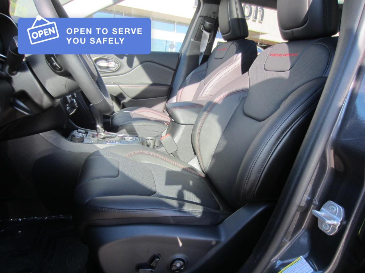 2021 Jeep Cherokee Trailhawk Photo