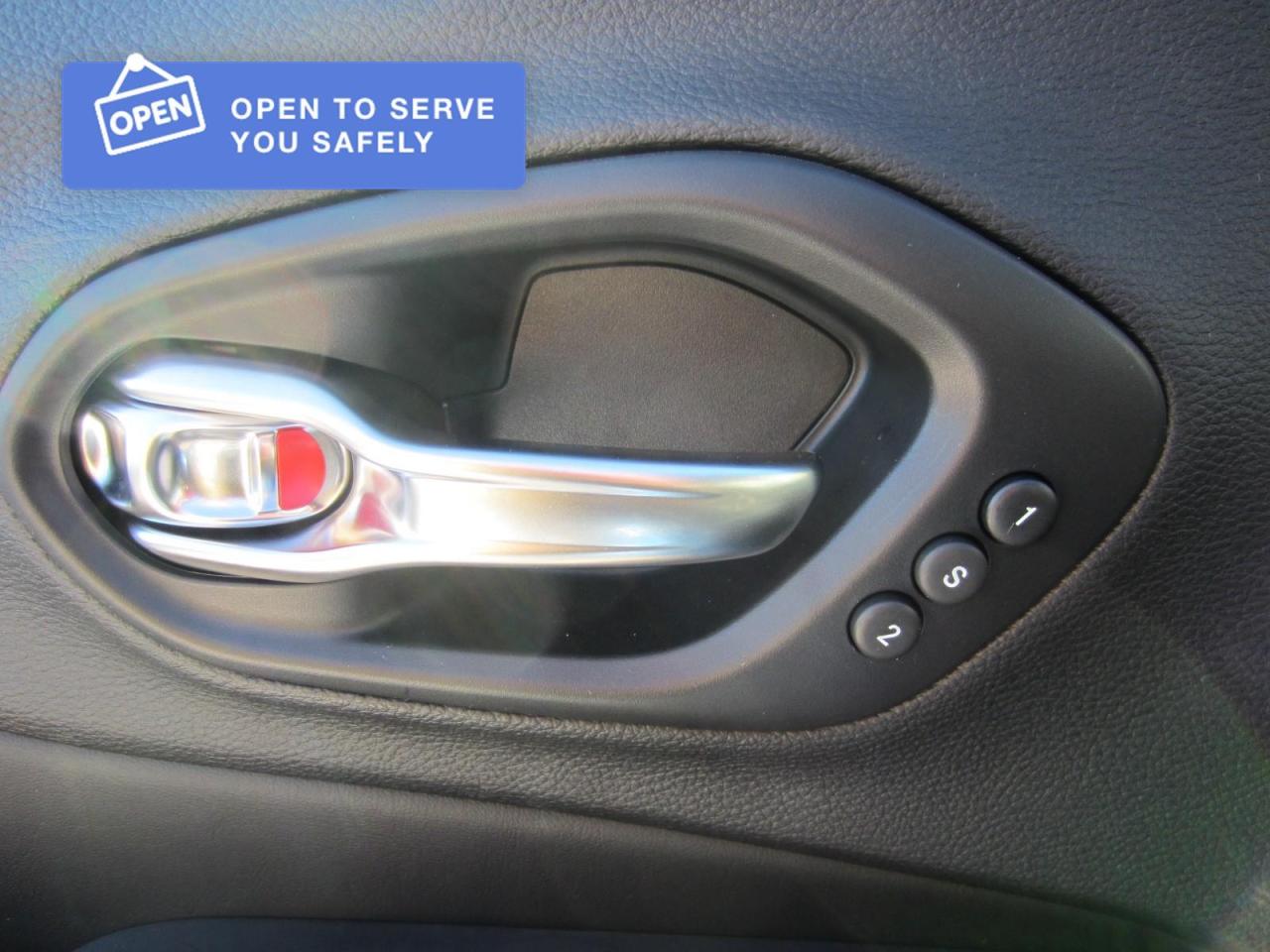 2021 Jeep Cherokee Trailhawk Photo