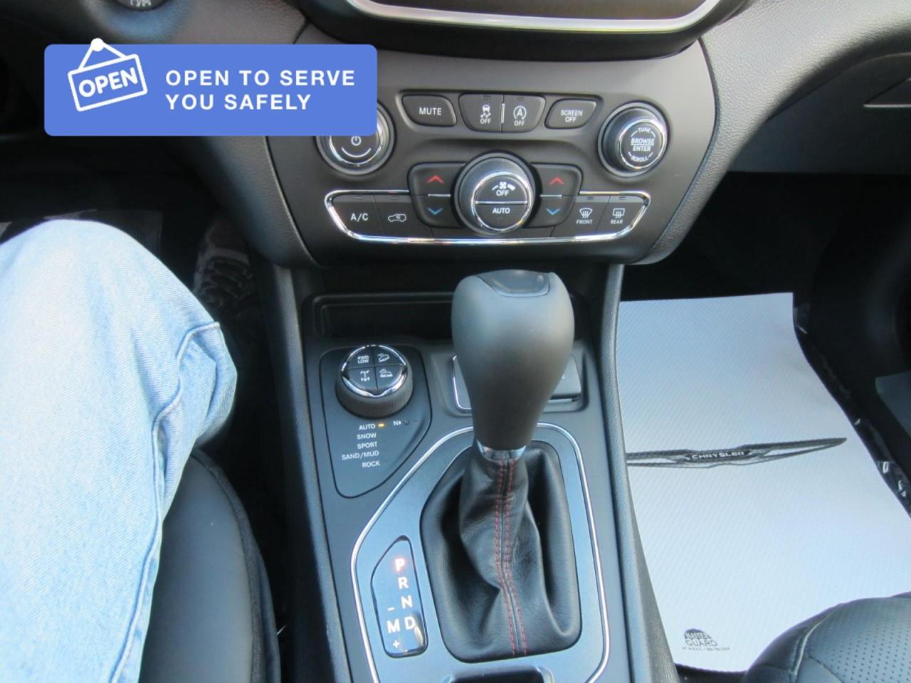 2021 Jeep Cherokee Trailhawk Photo