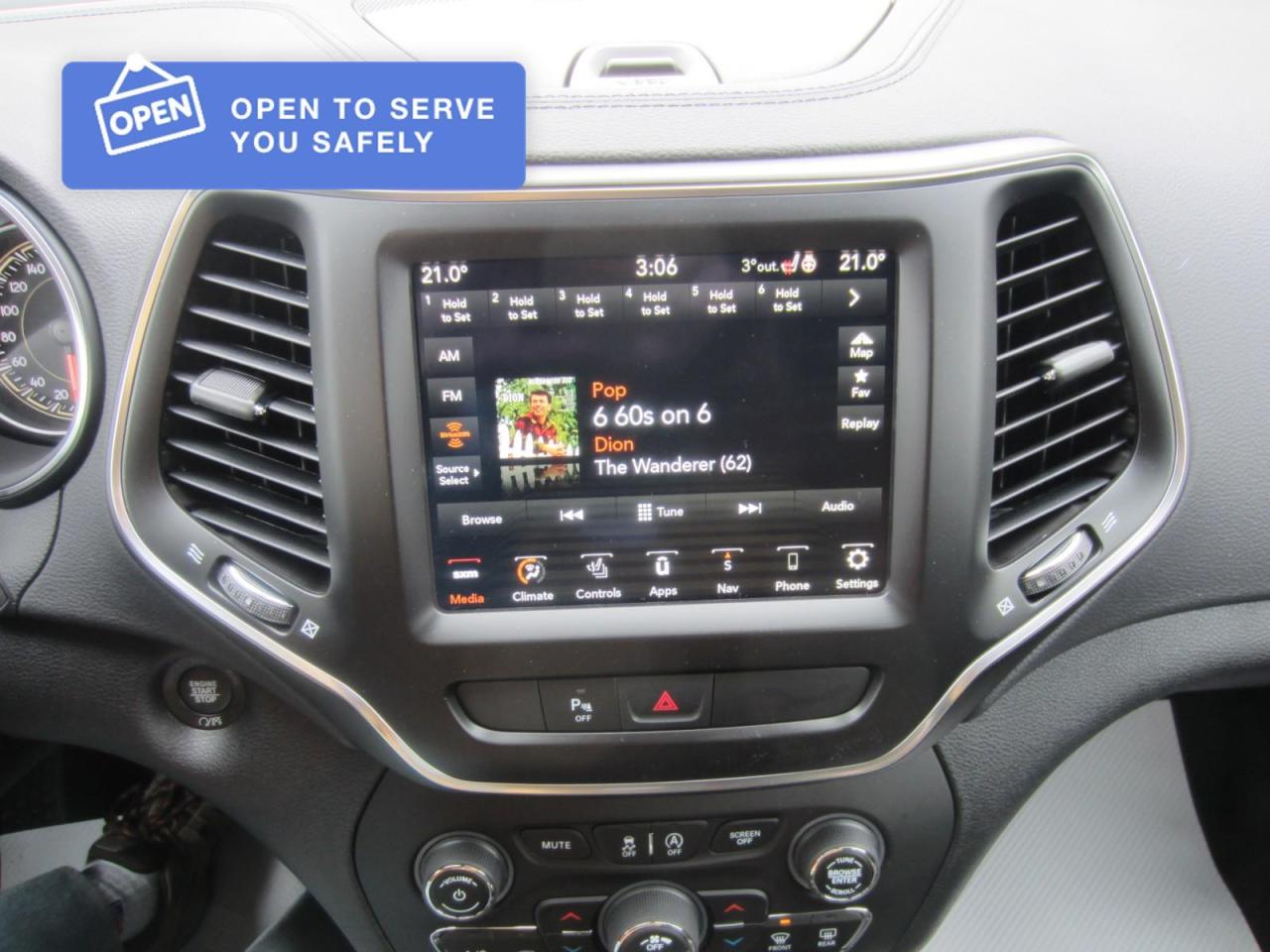 2021 Jeep Cherokee Altitude Photo