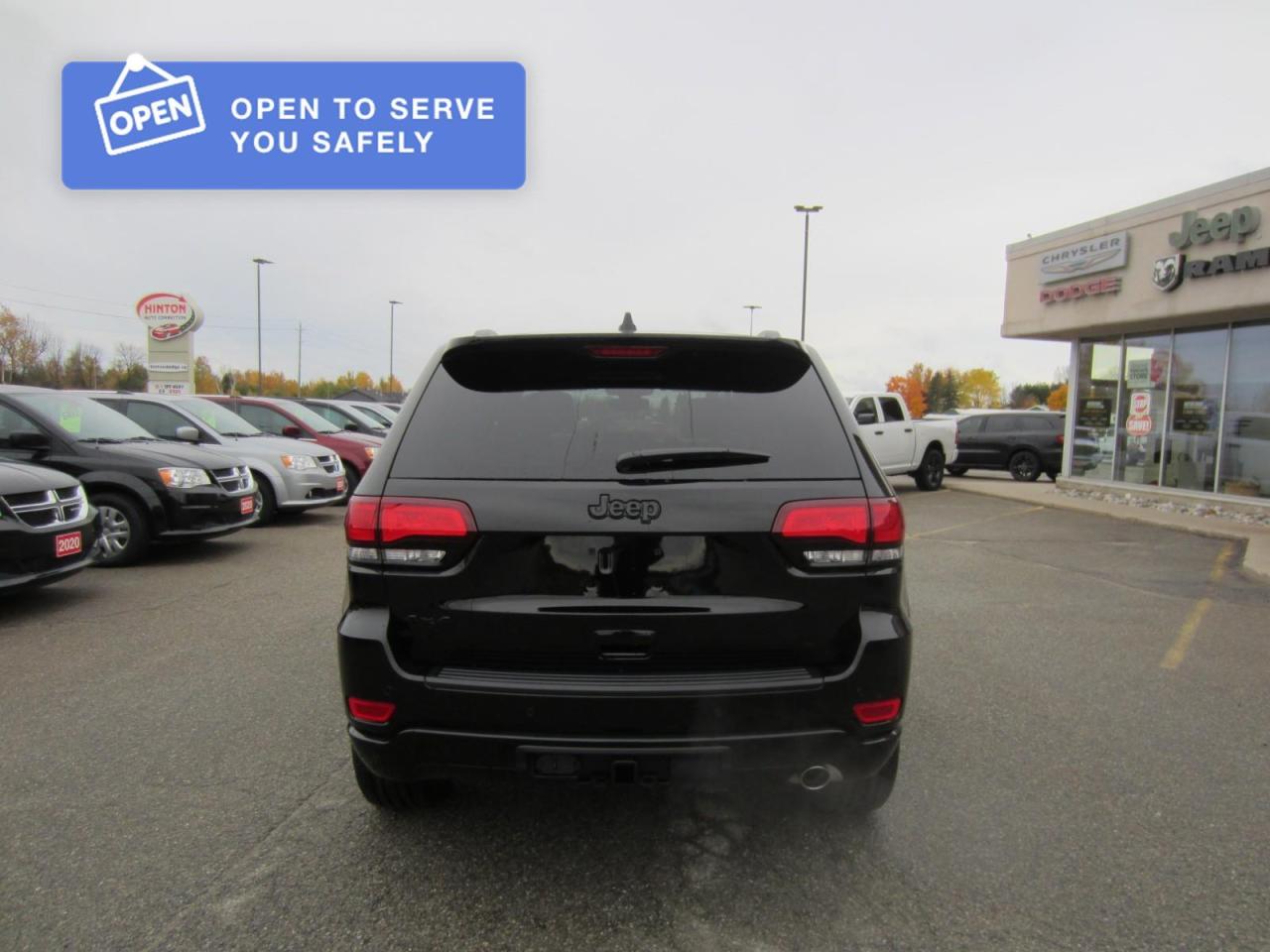 2021 Jeep Grand Cherokee Laredo ALTITUDE PKG Photo4