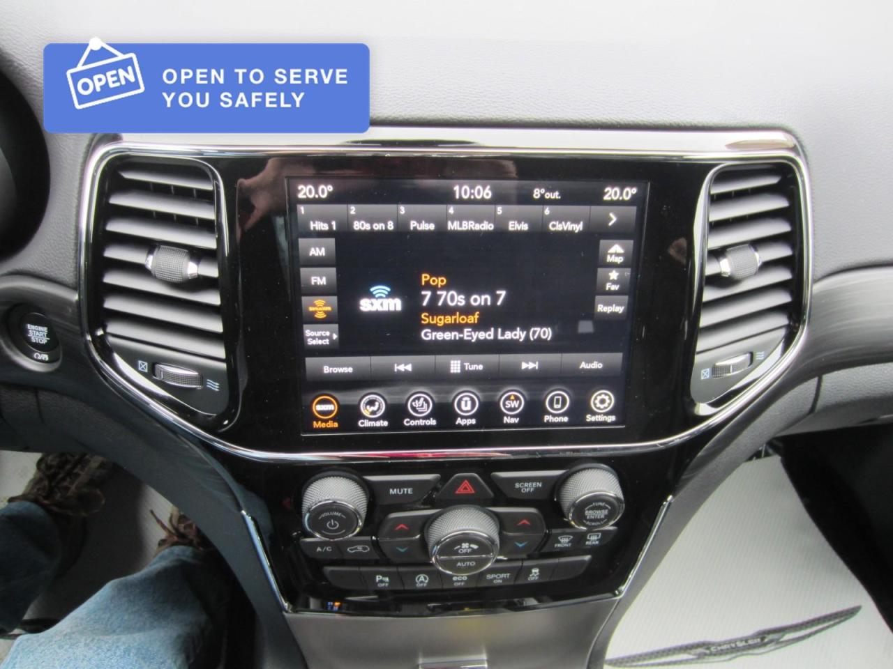 2021 Jeep Grand Cherokee Laredo ALTITUDE PKG Photo