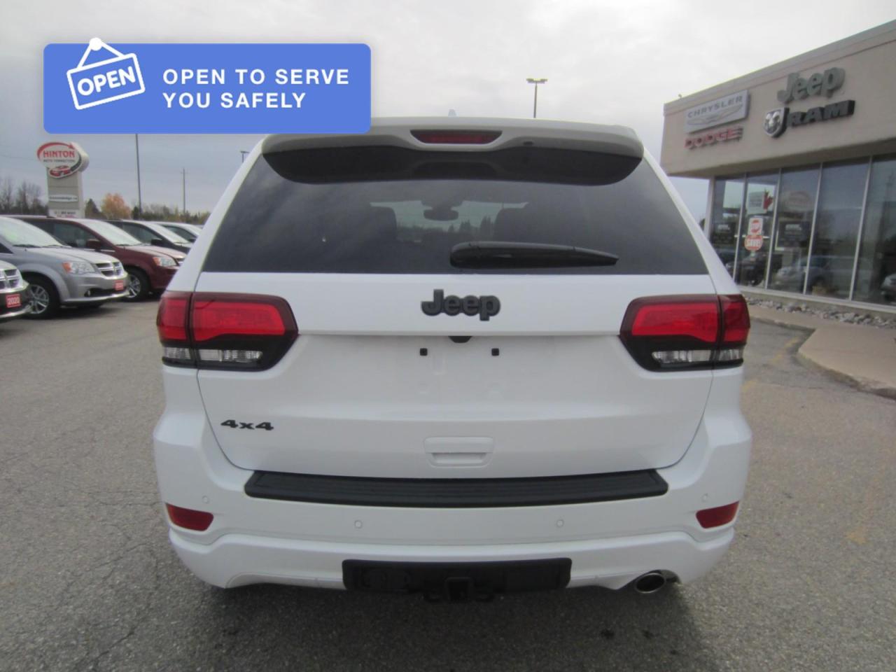 2021 Jeep Grand Cherokee Laredo Photo