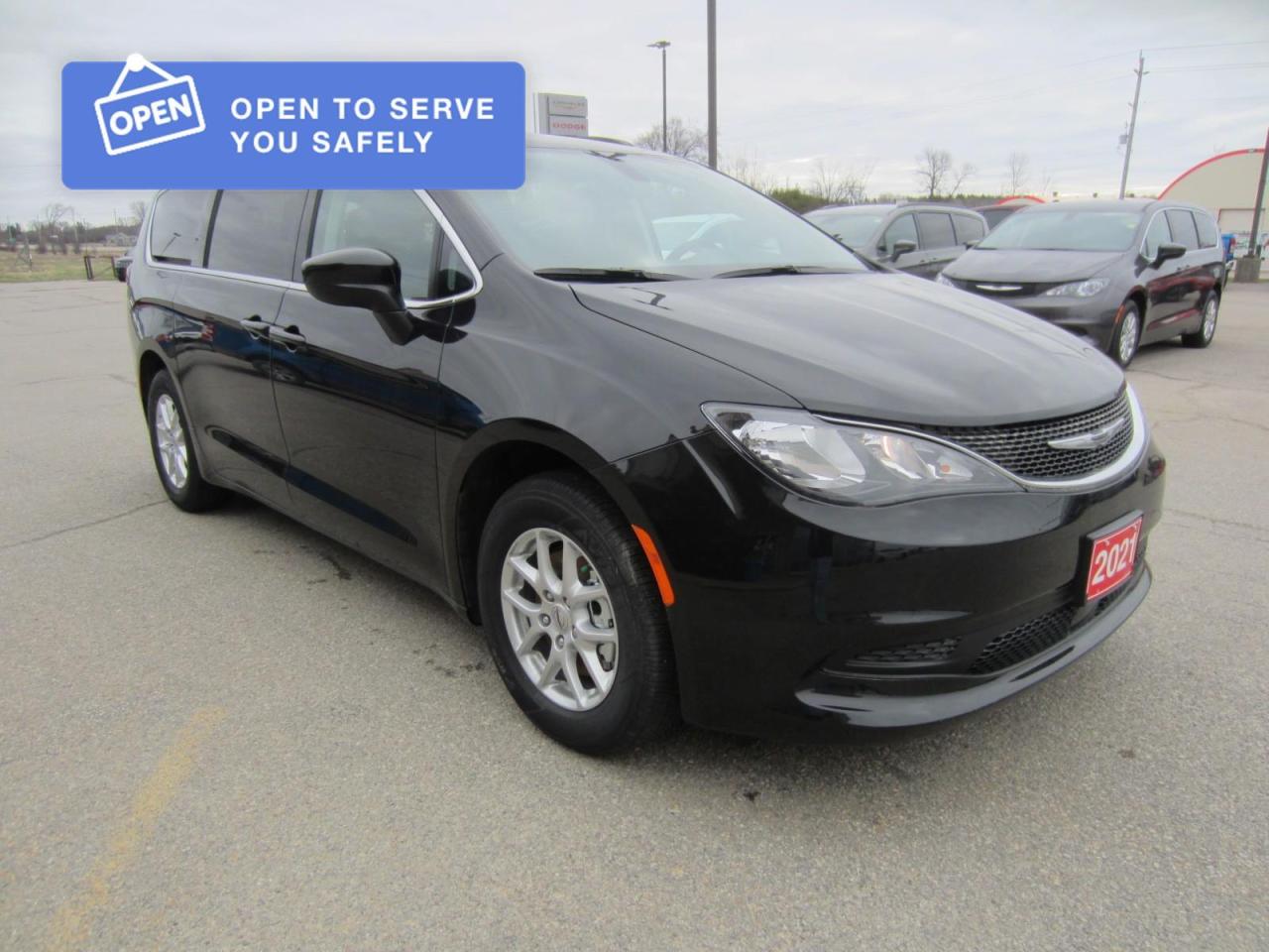 2021 Dodge Grand Caravan SXT Photo2