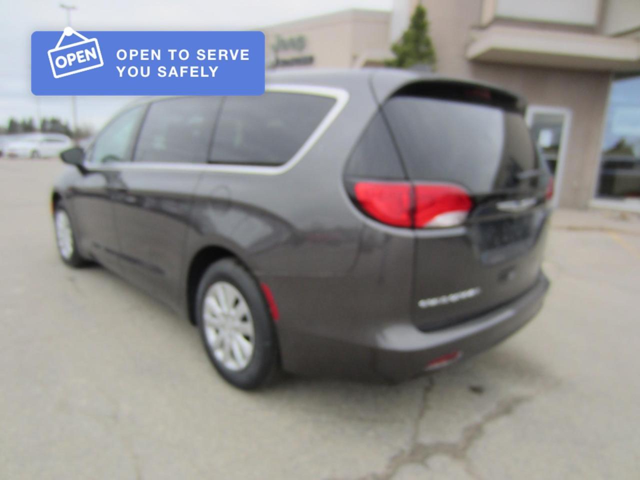 2021 Dodge Grand Caravan SE Photo