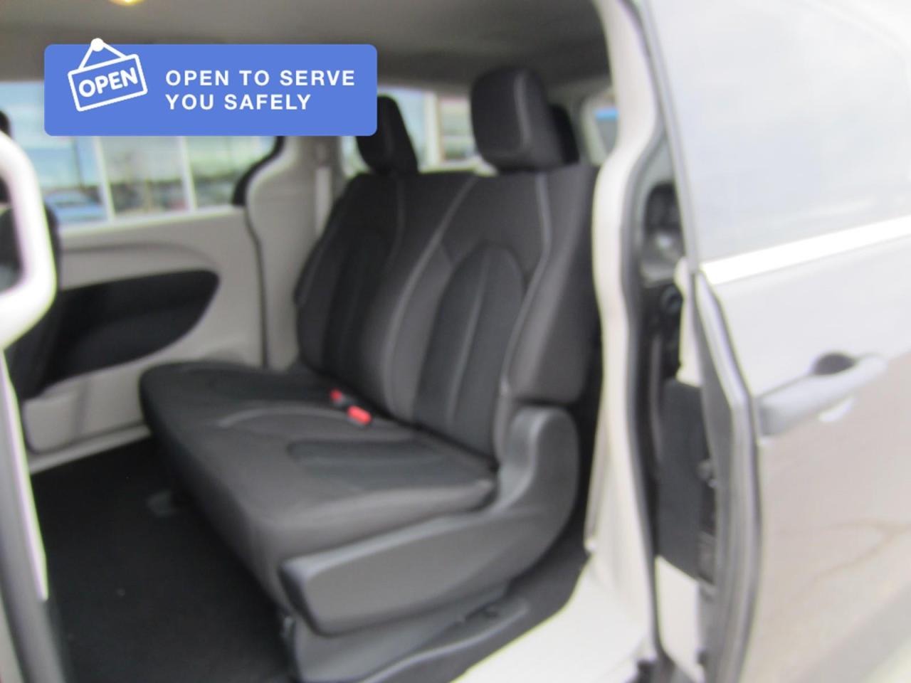 2021 Dodge Grand Caravan SE Photo