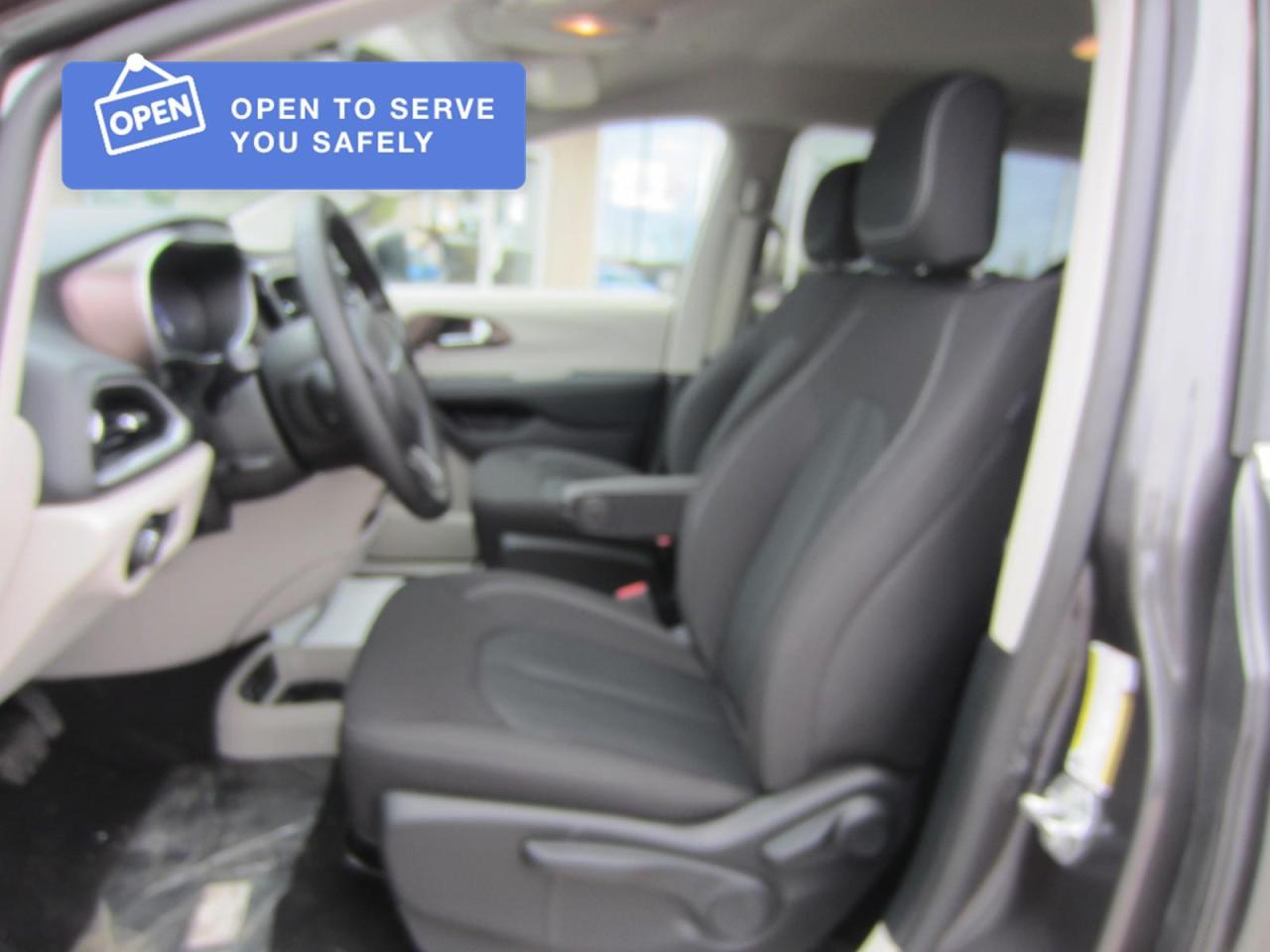 2021 Dodge Grand Caravan SE Photo