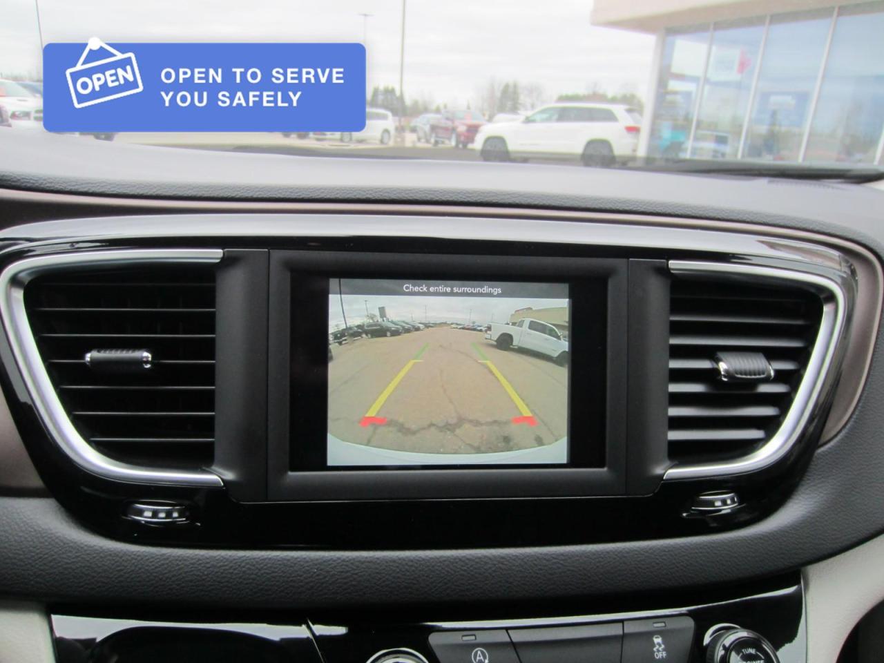 2021 Dodge Grand Caravan SE Photo