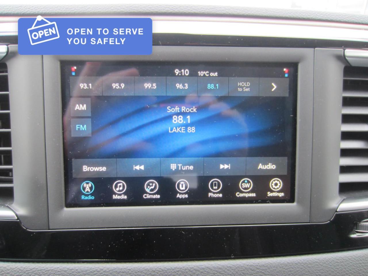 2021 Dodge Grand Caravan SE Photo