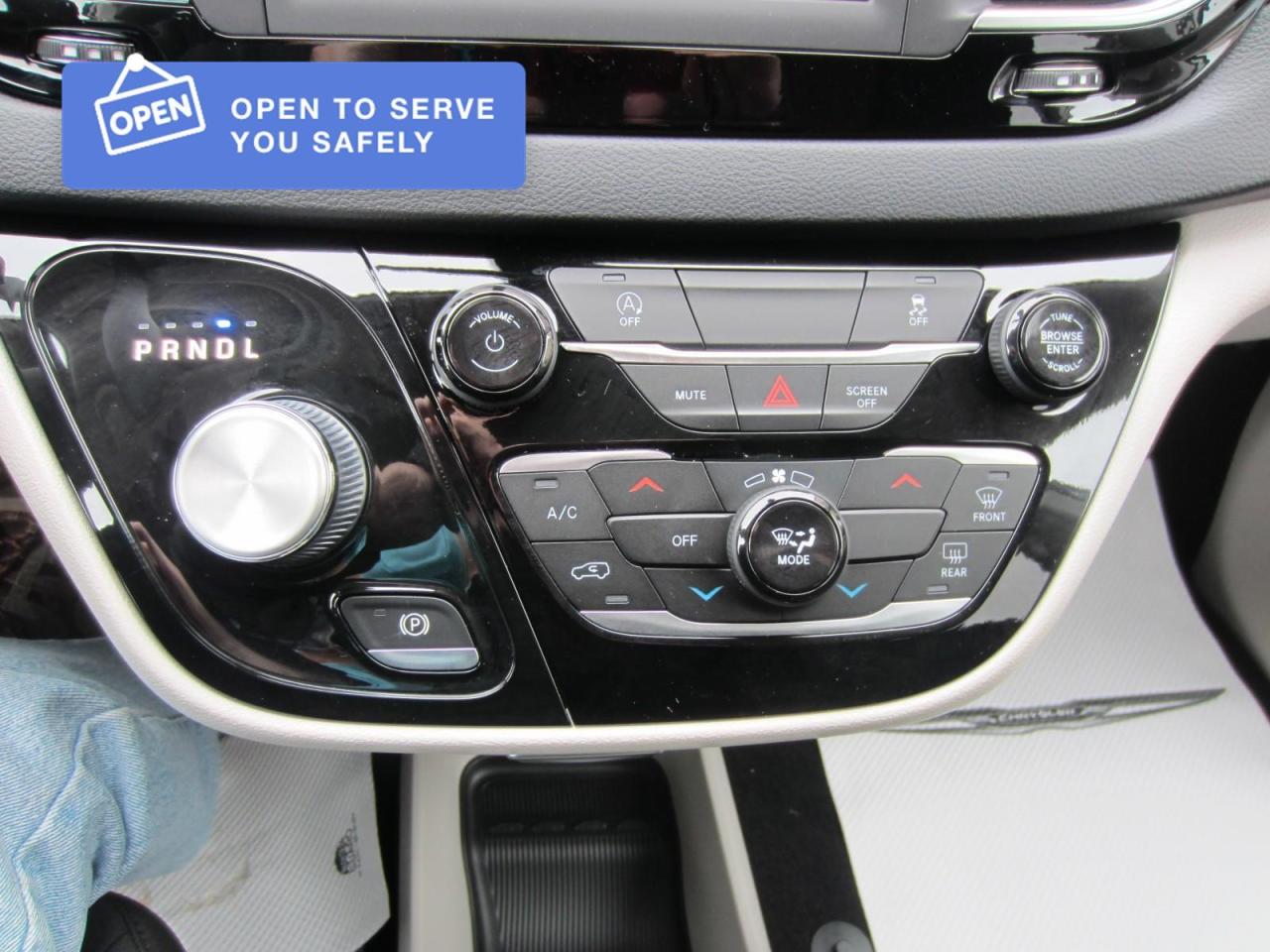 2021 Dodge Grand Caravan SE Photo