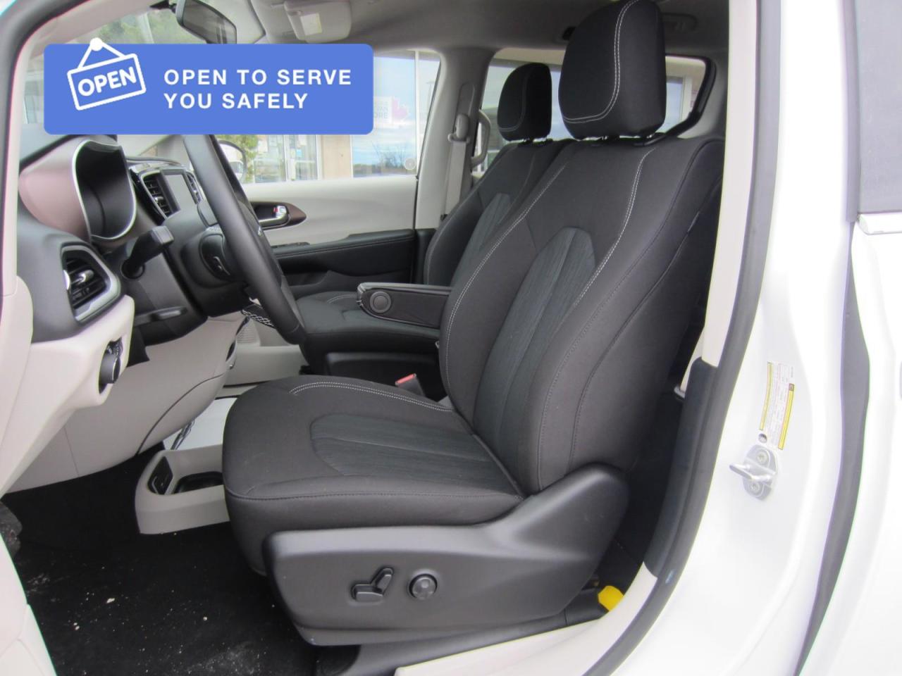 2021 Dodge Grand Caravan SXT Photo