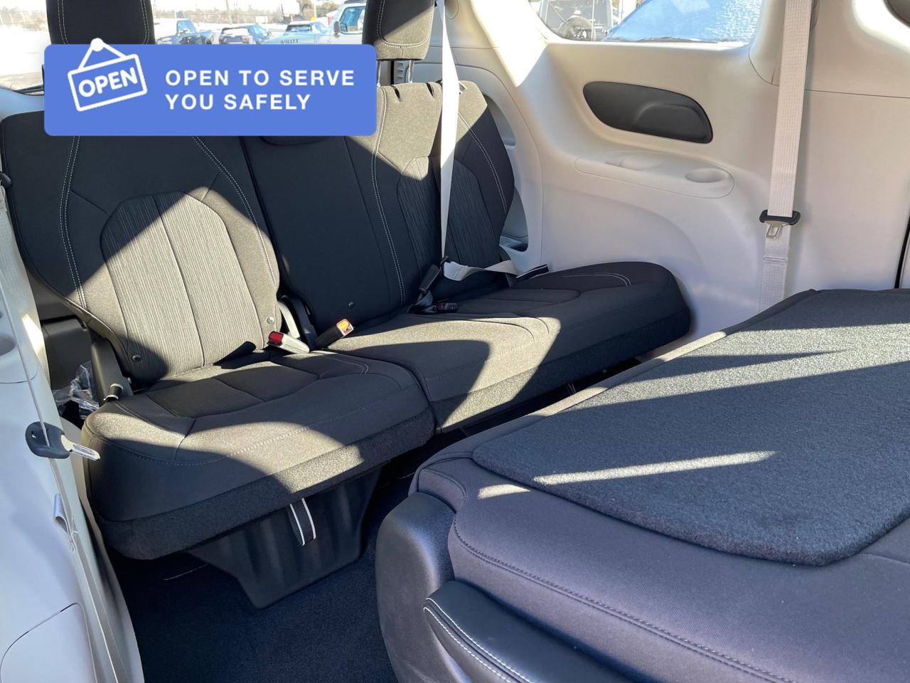 2021 Dodge Grand Caravan SE Photo