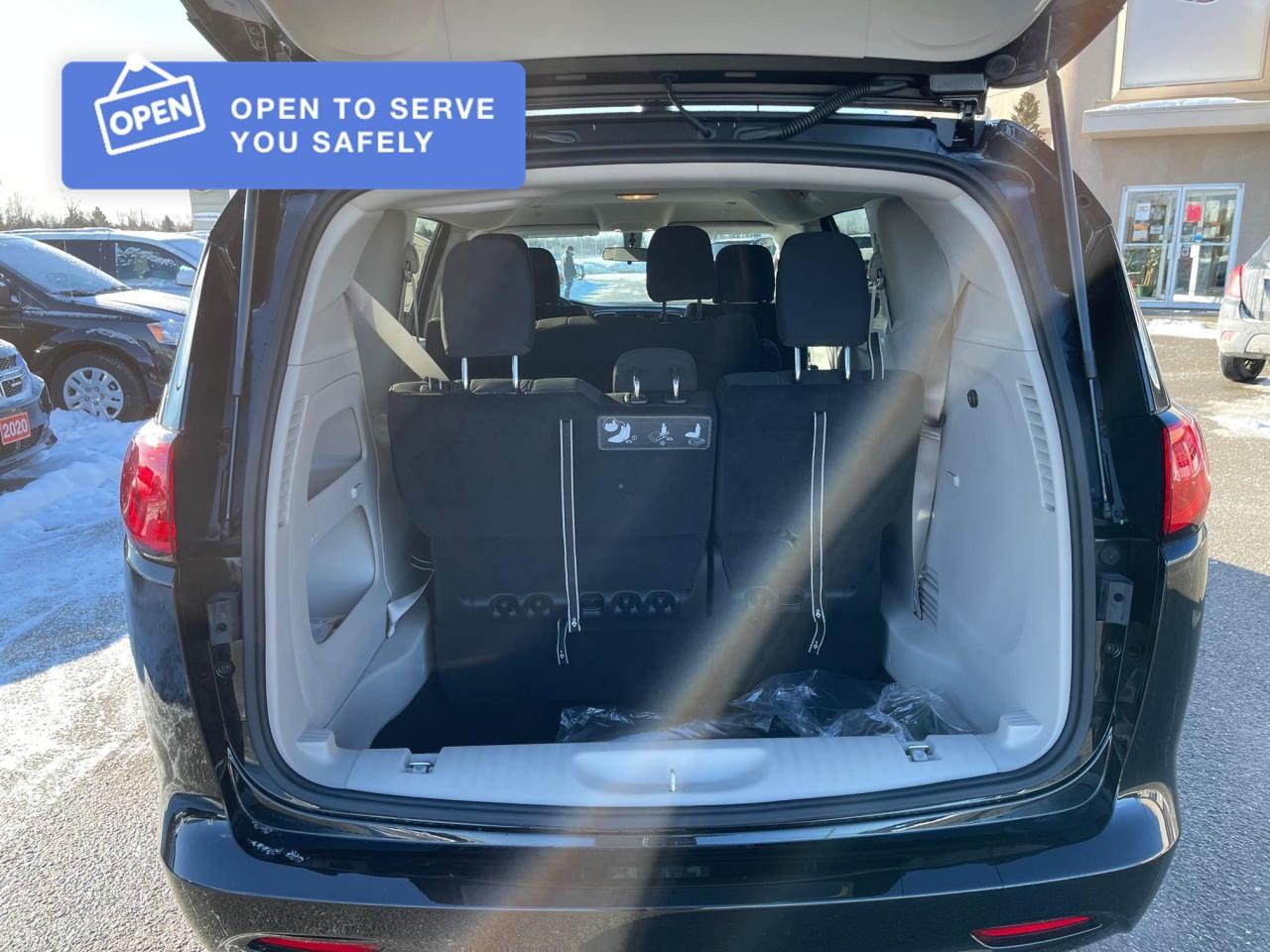 2021 Dodge Grand Caravan SE Photo