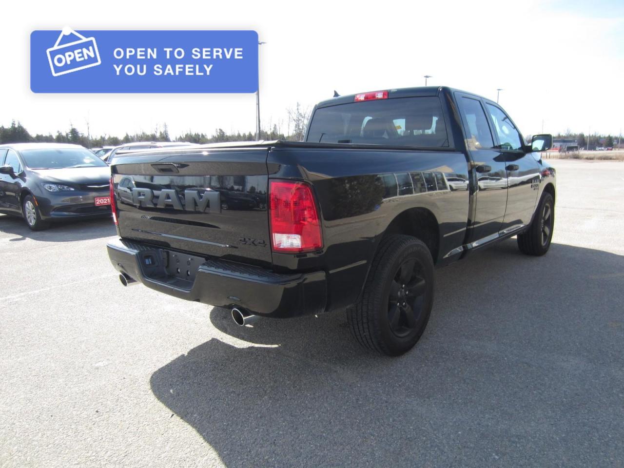 2019 RAM 1500 Classic ST Photo3