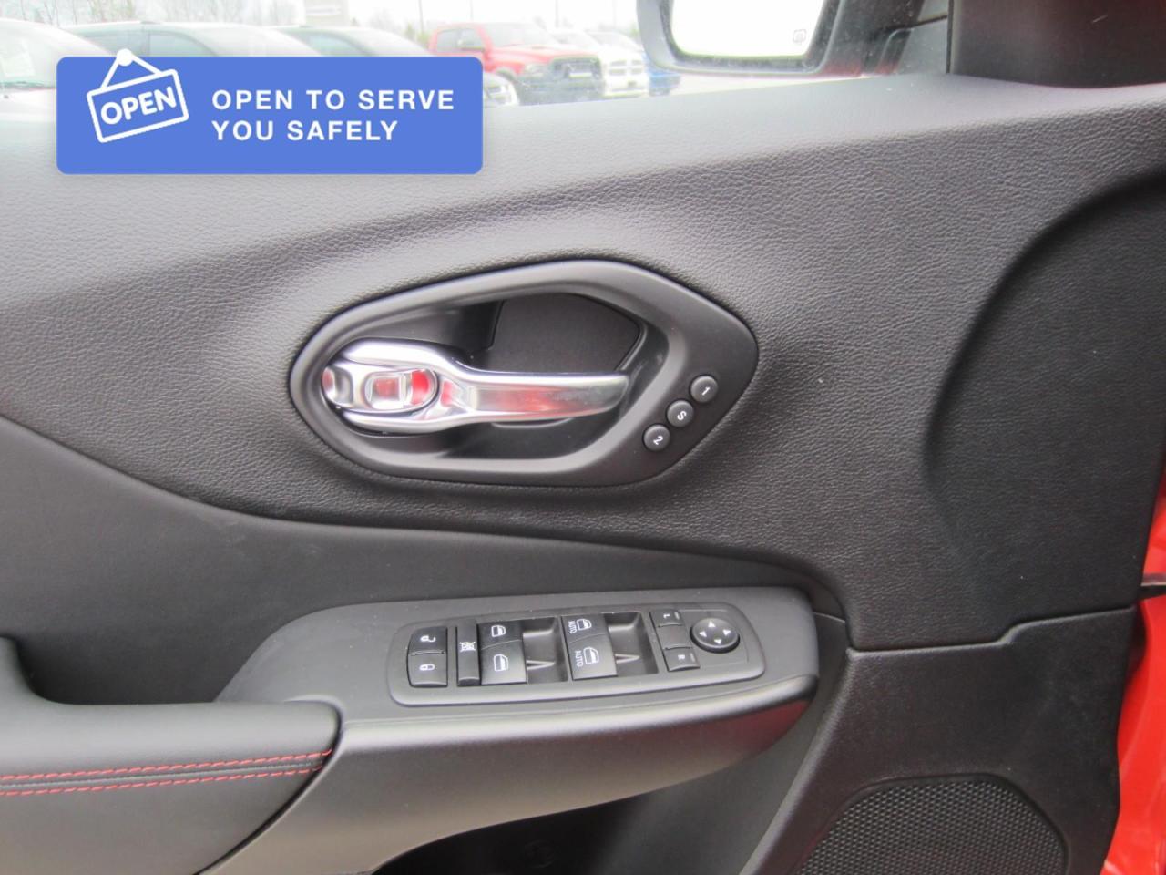 2021 Jeep Cherokee Trailhawk Photo