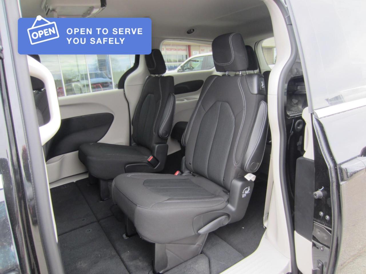 2021 Dodge Grand Caravan SXT Photo