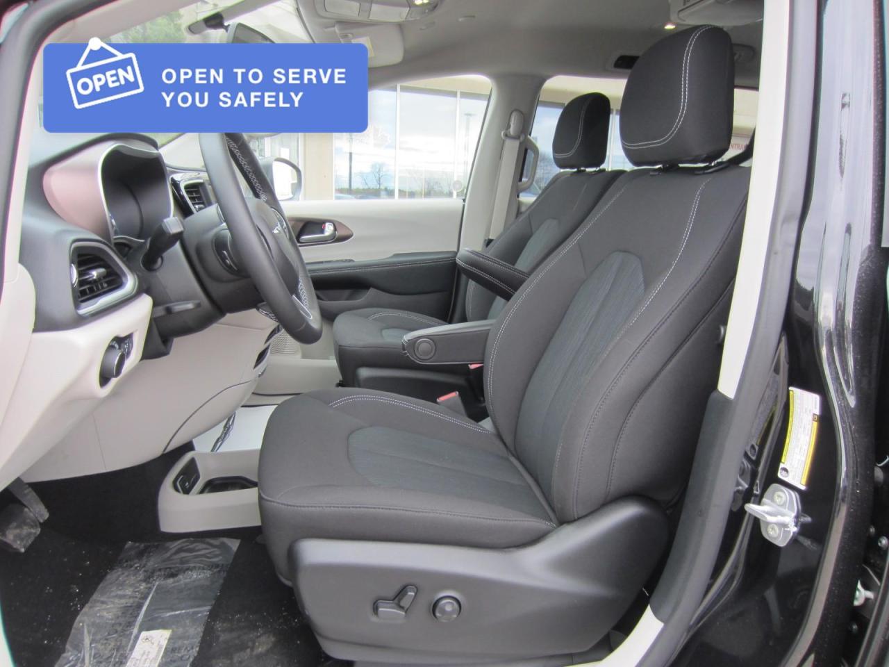 2021 Dodge Grand Caravan SXT Photo