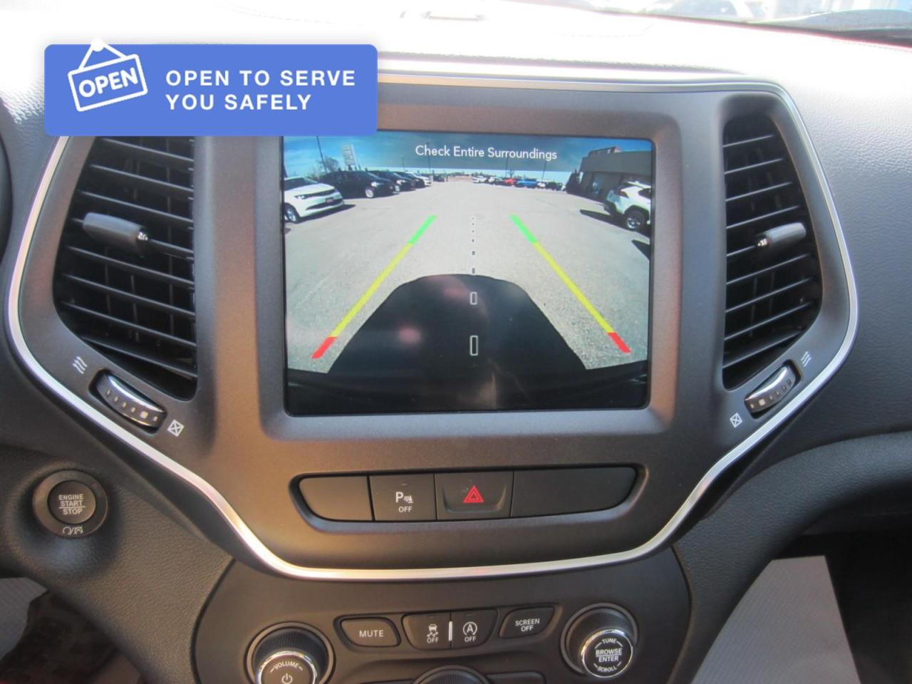 2021 Jeep Cherokee Trailhawk Photo