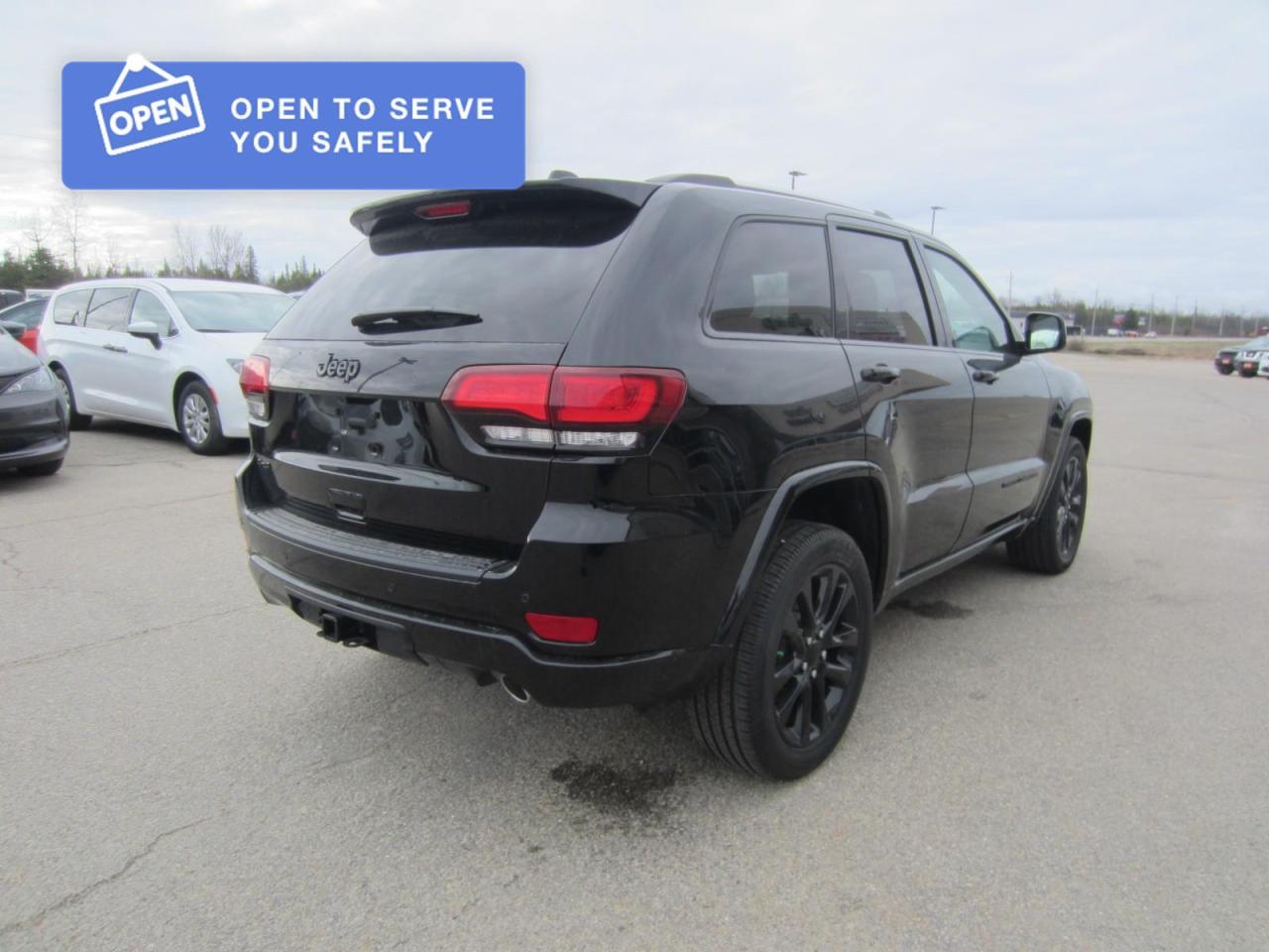 2021 Jeep Grand Cherokee Laredo ALTITUDE PKG Photo