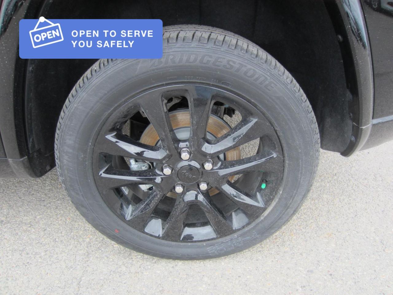 2021 Jeep Grand Cherokee Laredo ALTITUDE PKG Photo