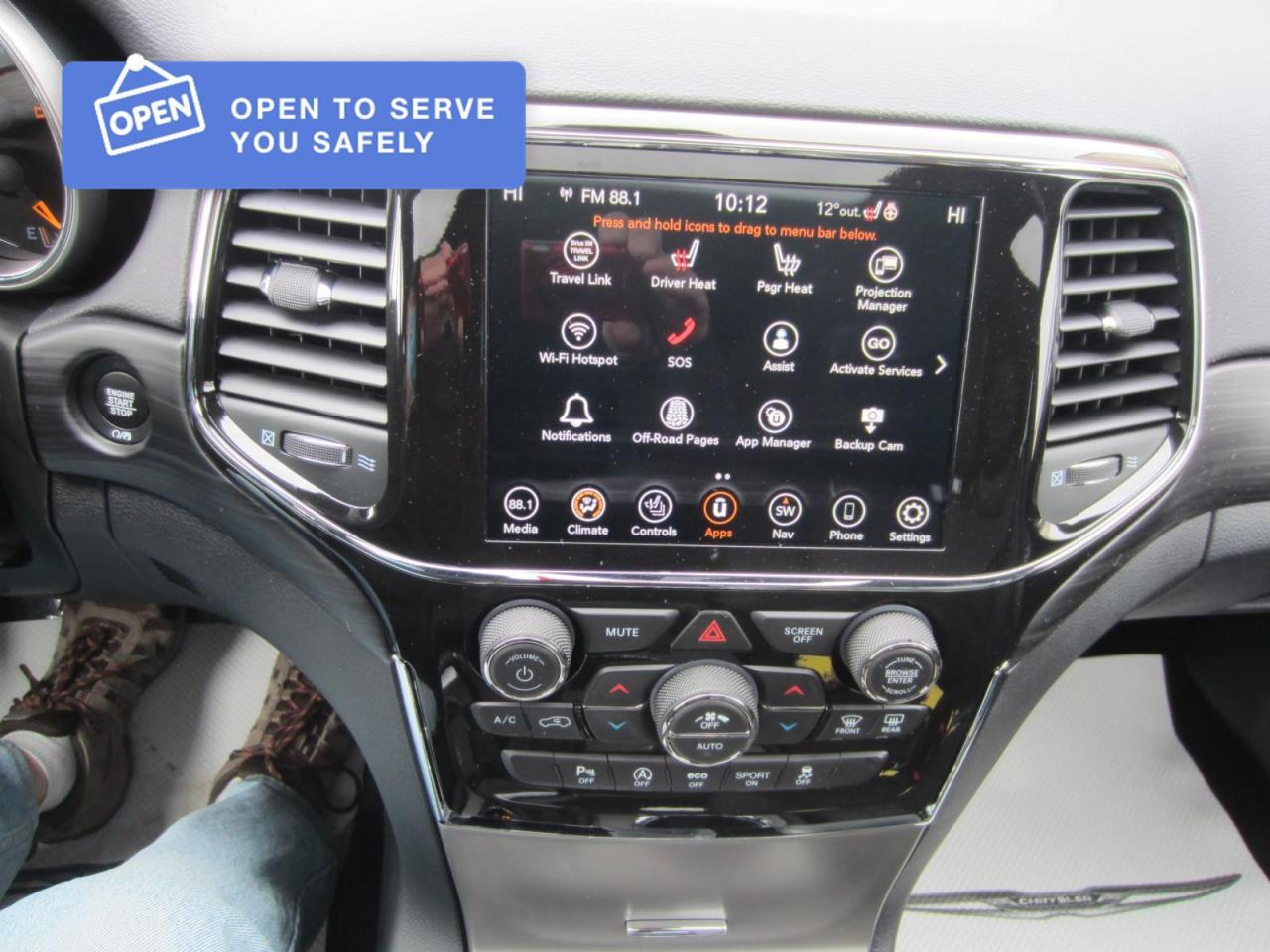 2021 Jeep Grand Cherokee Laredo ALTITUDE PKG Photo