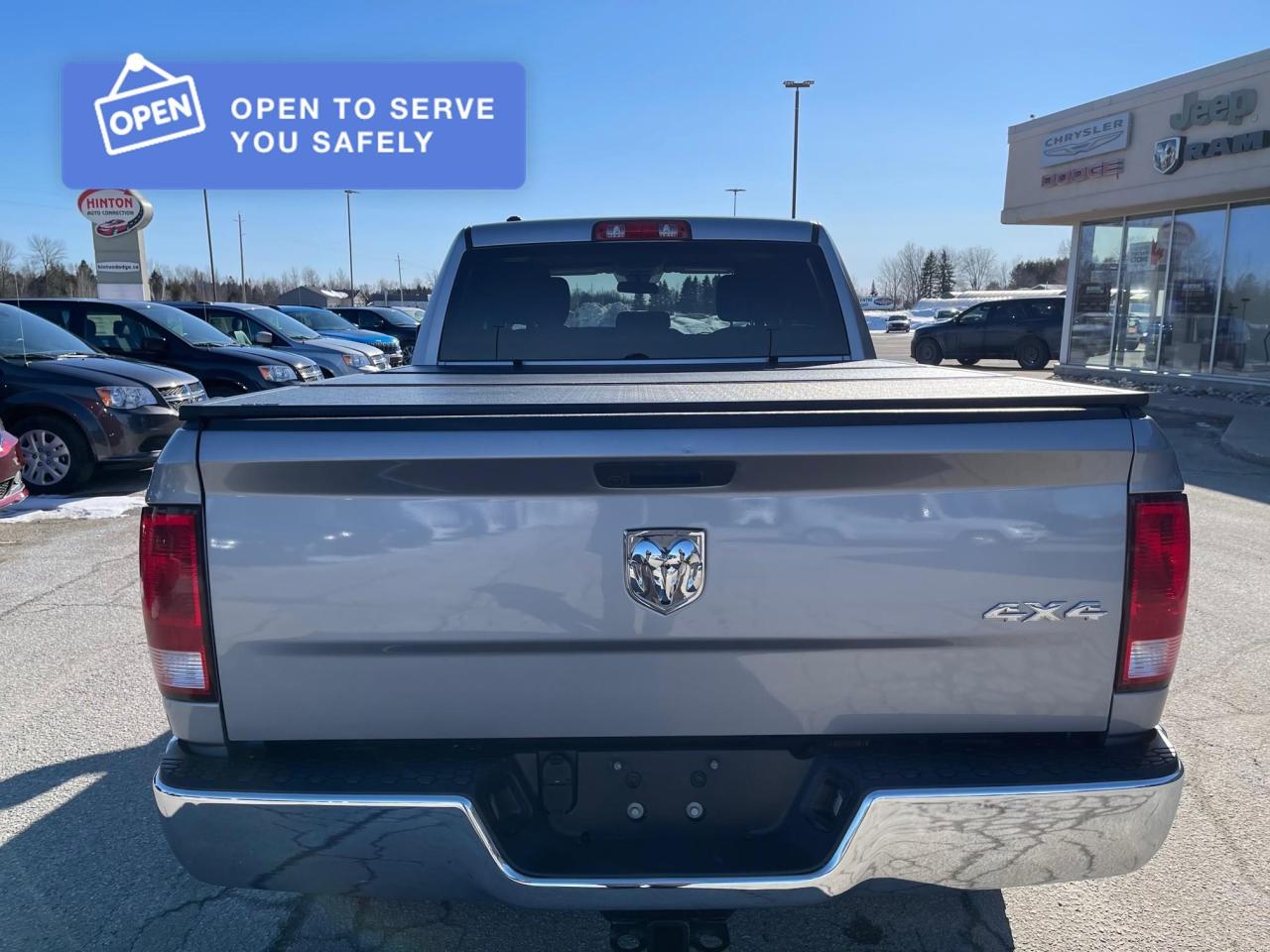 2019 RAM 1500 Classic ST Photo4